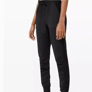 COPY - Black beyond the studio joggers size 0